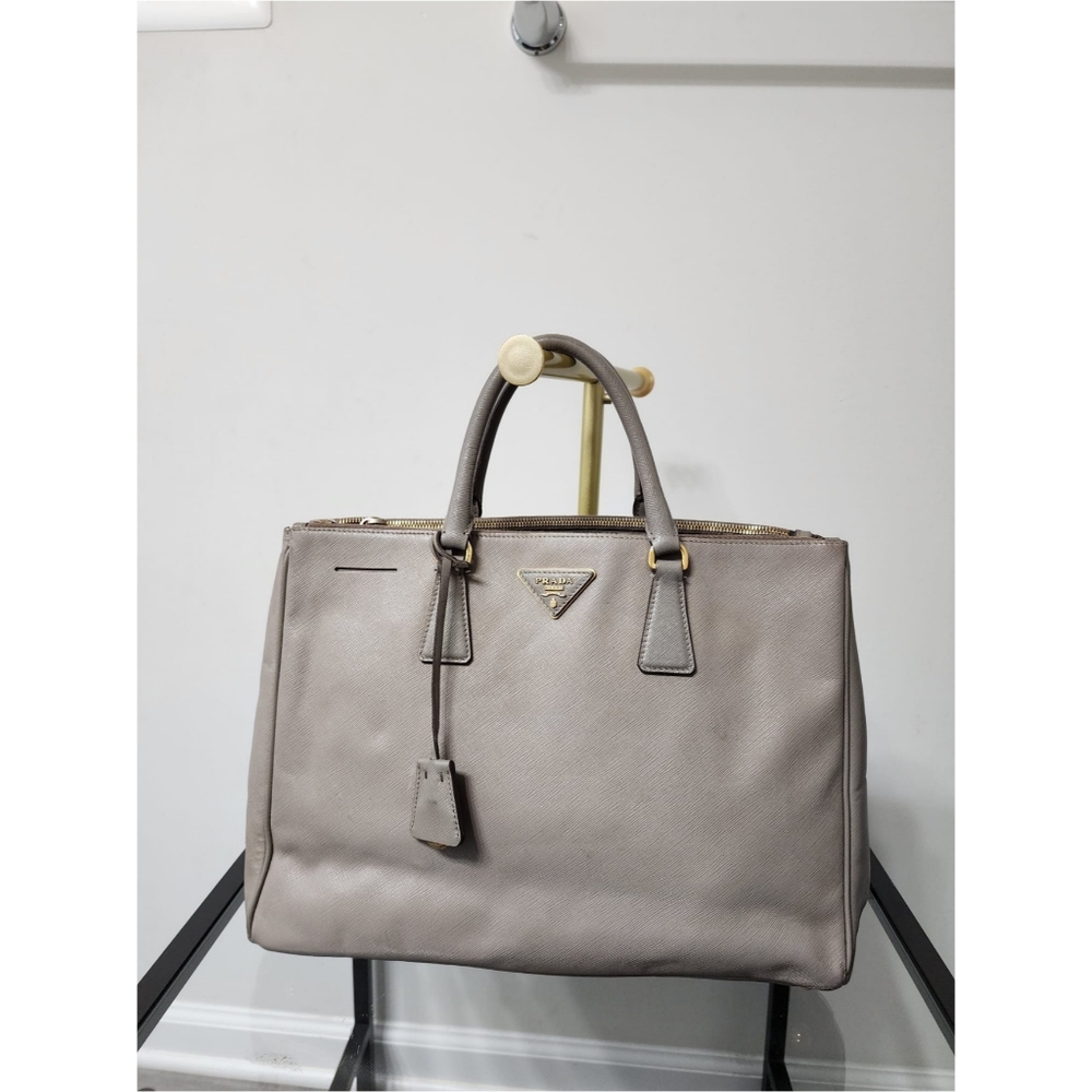 PRADA 2 Tone Saffiano Lux Large Double Zip Tote Bag Beige - Picture 1 of 16